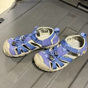 KEEN Kids’ Seacamp II CNX Water Sandals – Size US 12Y